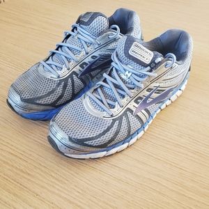Brooks Beast 10 Shoes
